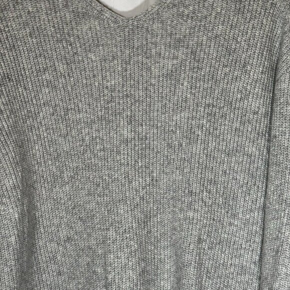 Express Light Gray Soft Sweater Size Large Loose Cozy. Heather - Picture 8 of 11